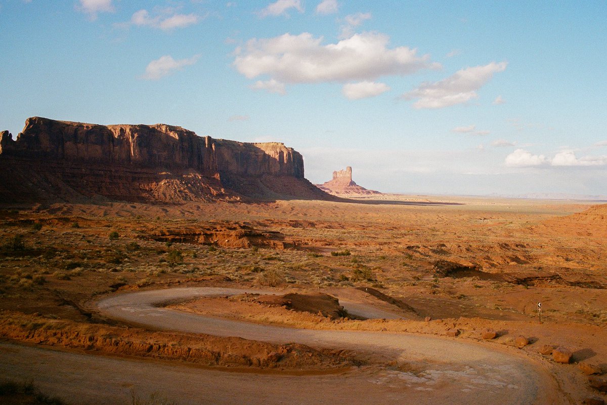 jakob_lr's tweet photo. Arizona roadtrip on 35mm film https://t.co/1znVHeMRkZ