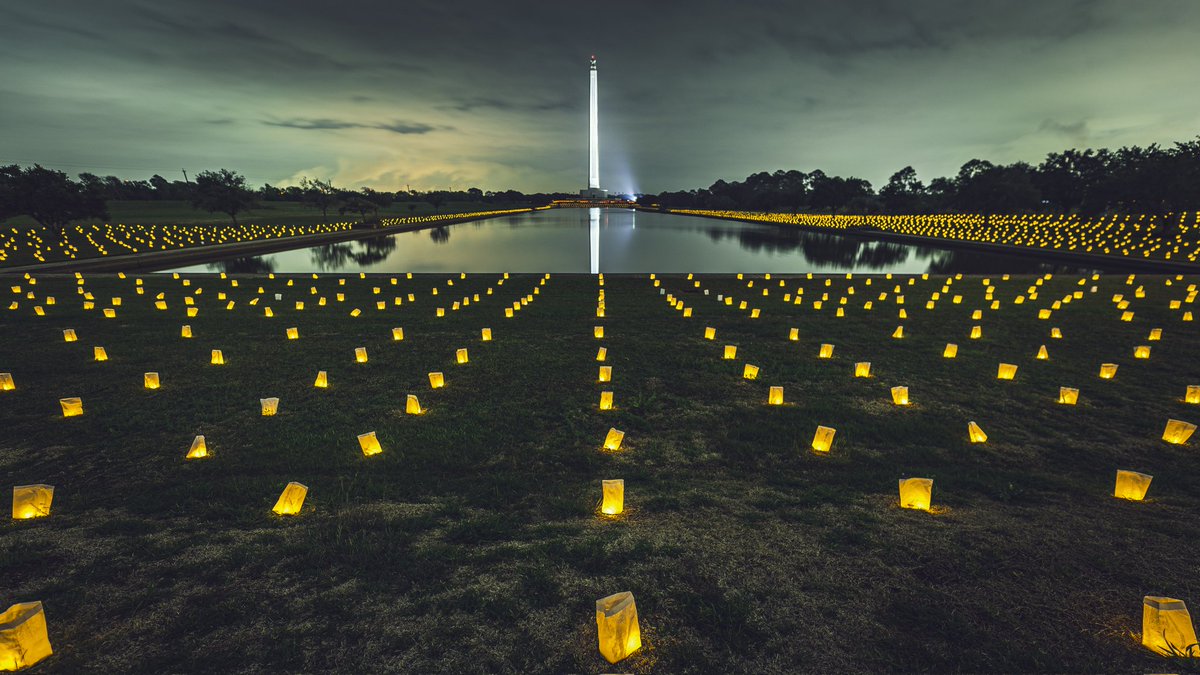 DANewell's tweet photo. 21,000 LED candles with a petrol-lit backdrop. #photography #nightphotography https://t.co/EejKWUPMvP