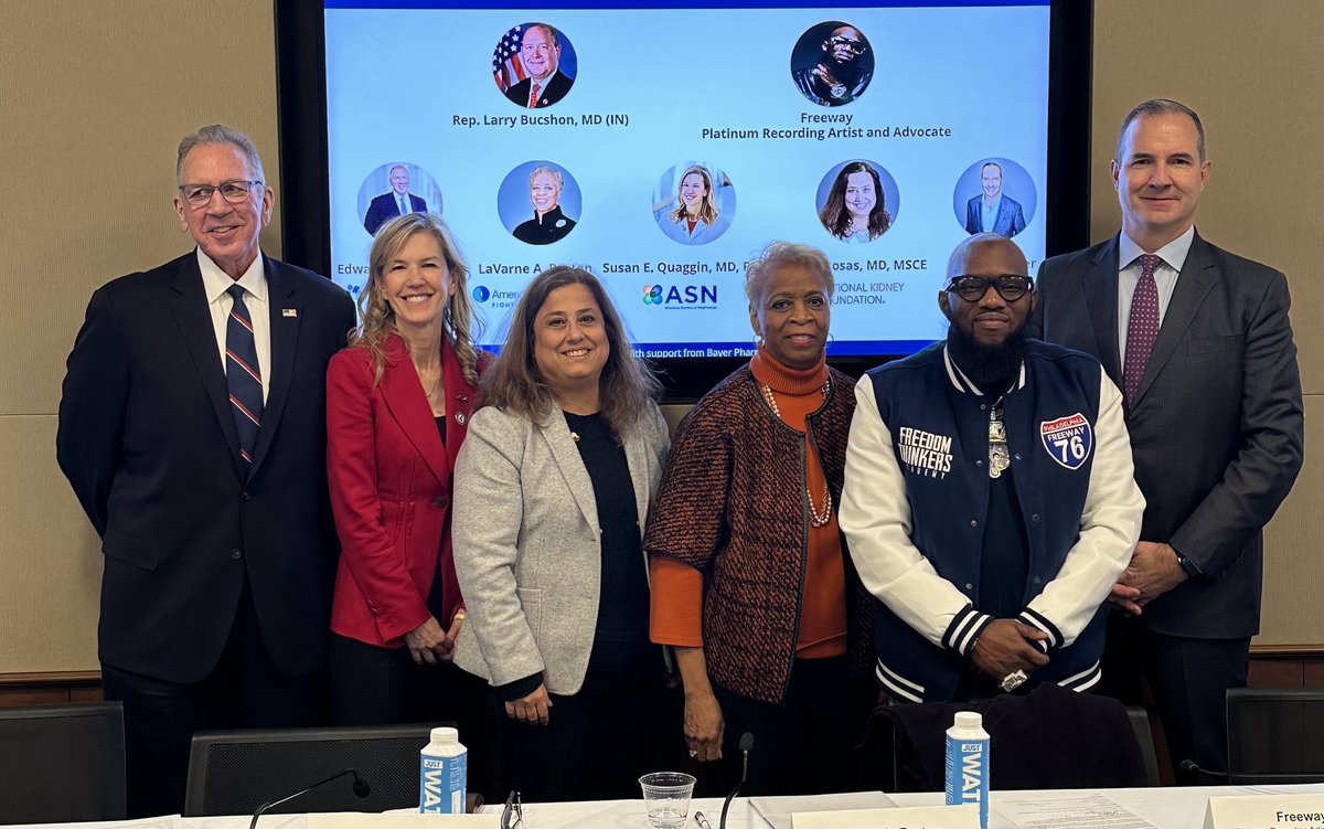 Thrilled to be on the Hill today in DC 🇺🇸 with an amazing group #kidneyadvocates ⁦@Phillyfreezer⁩ Mr. Ed Hickey @aakp @nkf prez ⁦@sylviaerosas⁩ ⁦@KidneyFund⁩ ⁦@kidneyfund1⁩ ⁦@ASNAdvocacy⁩ - #united4kidneyhealth #prevention #screening #equity!!