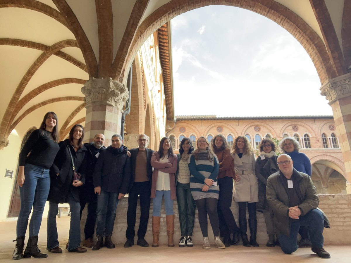 CulturadEuropa's tweet photo. Venerdì e sabato scorsi abbiamo ospitato le lezioni a cura di Argo - Progettare l'Europa e Centro Diego Fabbri.
🇪🇺
Sono aperte fino al 𝟗 𝐟𝐞𝐛𝐛𝐫𝐚𝐢𝐨 𝟐𝟎𝟐𝟒 le iscrizioni alla 6ª edizione del 𝐌𝐚𝐬𝐭𝐞𝐫

#CulturadEuropa #Master #Unipg #EUforCulture #PushBoundaries https://t.co/XcD4Tt7cgW