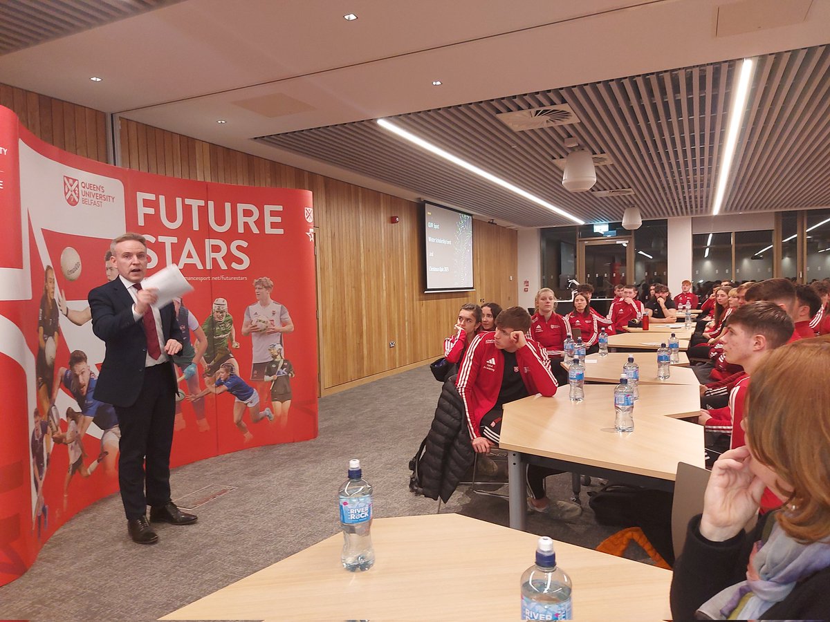 A nice Winter welcome event for our 23/24 @QueensSport Sporting Scholars decked out in xmas red. A talented bunch of the finest student athletes we have to offer and great ambassadors for @QUBelfast