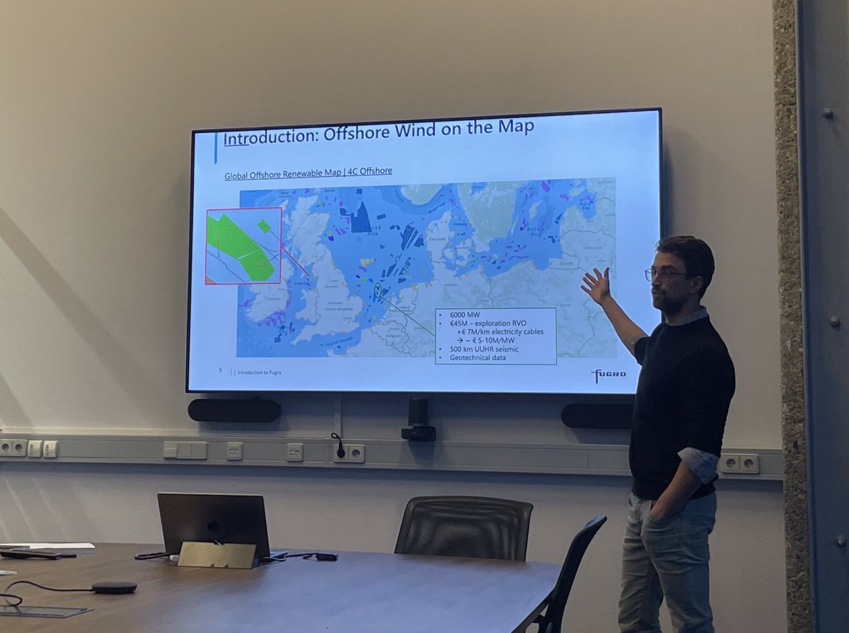 TUD_AppliedGeo's tweet photo. Todayโs guest in #AppliedGeology #ScienceMeeting was Dr. Ir. Cees Willems. Cees defended his PhD on #geothermal reservoir characterisation in 2017 and now he contributes to the #EnergyTransition with his work at @fugro on wind energy. https://t.co/vEap0sgjgh