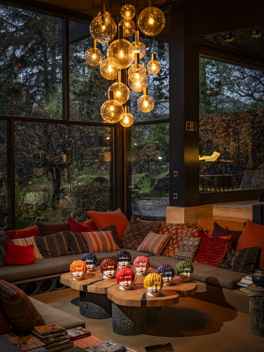 Altijd houden ze de ogen gesloten. Zo zien ze meer.
🔗studio-saudade.be