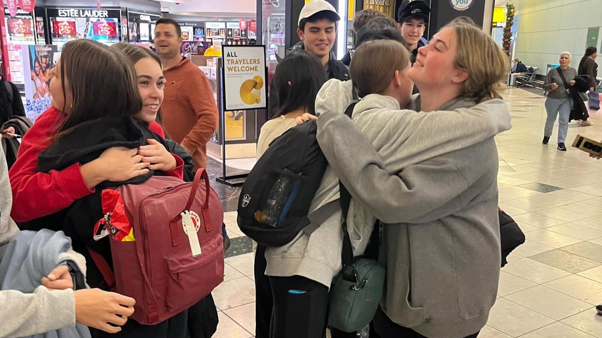 gappexchanges's tweet image. In November, 20 GAPP students from Peter-Vischer-Schule in @nuernberg_de visited their GAPP exchange partners at @PennridgeSD , PA. 
📸 Enjoy some impressions from their adventures and farewell dinner. 
#GermanAmericanPartnershipProgram #gappexchanges #goetheinstitut