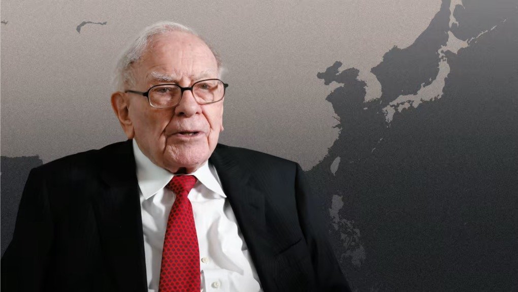 D94071Dougherty's tweet photo. 💥Breaking! Warren Buffett Beaten by Bitcoin (BTC)🚨
Pomp drops the bomb: Bitcoin's market cap exceeds Berkshire Hathaway's! 🎉 What's your take on this significant moment, and how might it influence the perception of cryptocurrencies in mainstream finance
#Bitcoin  #BTC  #Crypto https://t.co/IR5HhBJZBX