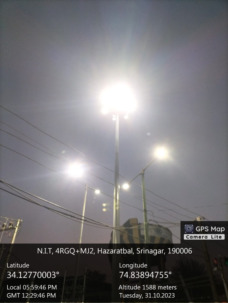 High Mast Light restored by @SMC_Srinagar at University Crossing Hazratbal