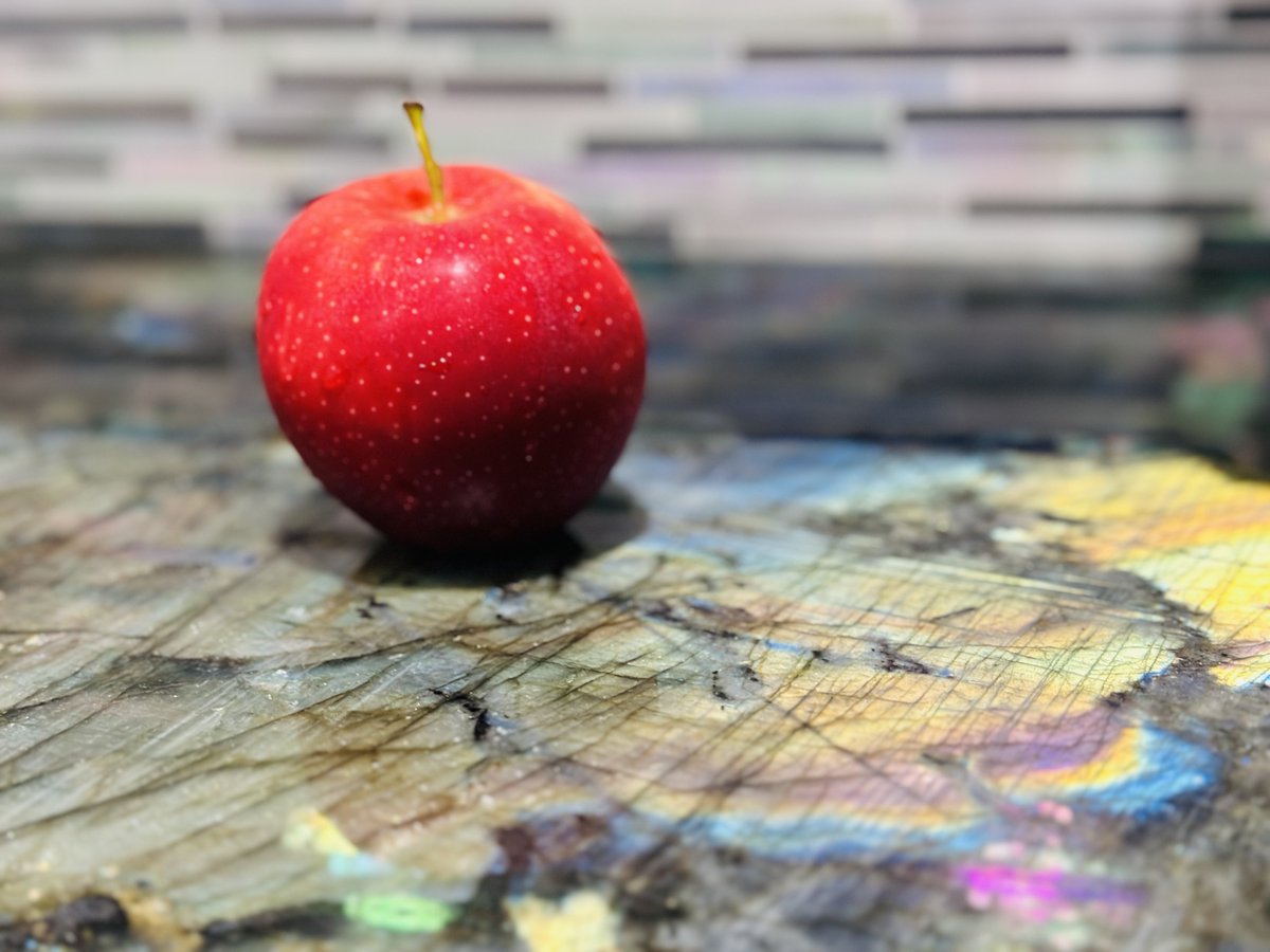 techbubble's tweet photo. QT something RED https://t.co/wezcNG72As