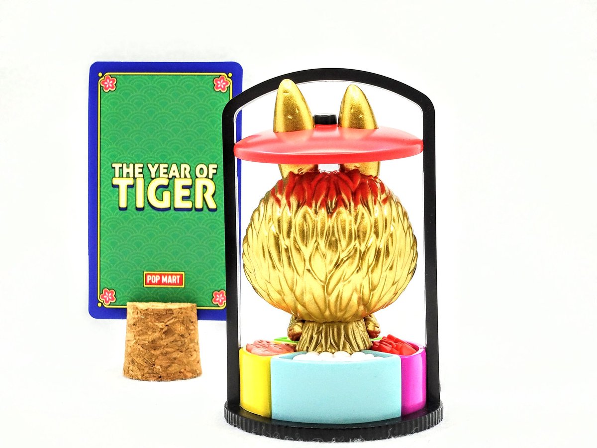 01memorabilia01's tweet photo. POPMART @POPMARTJapan
THE YEAR OF TIGER シリーズ
BUMPER HARVEST
黄金に輝くラブブ♫縁起良さそう✨中国のおせち？みたいなご馳走もおめでたい感じがします👍
#POPMART
#POPMART大好き
#ポップマート
#寅年
#ラブブ
#LABUBU
#YEAROFTIGER https://t.co/Hb5OEt6gPT