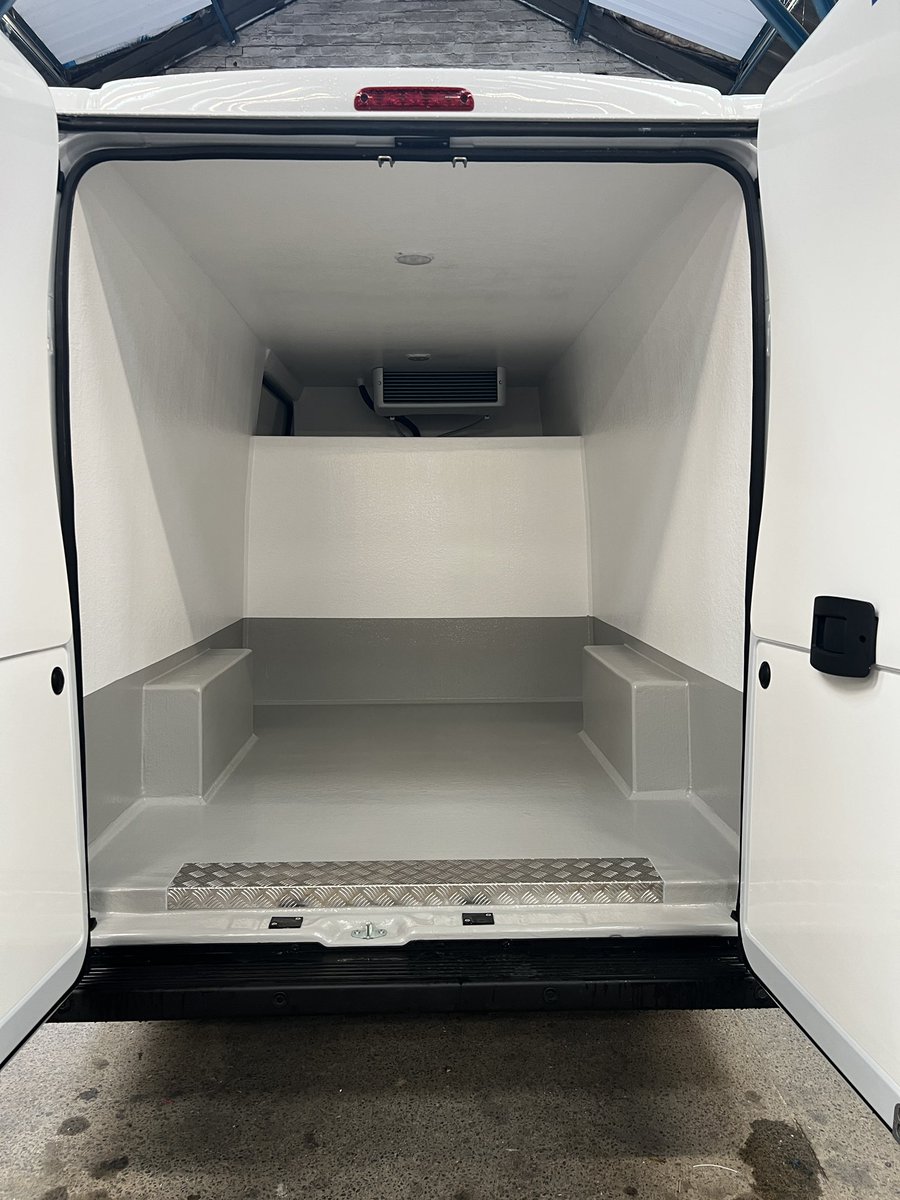 Our delivery drivers went from Glasgow to Penzance and everywhere in between last week delivering brand new refrigerated vans.
With free delivery, order your new van today with CoolVan