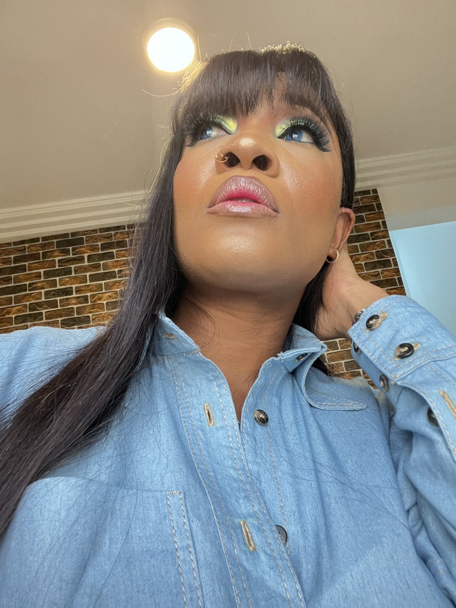 iamlucyedet's tweet photo. I told you, every angle is flawless! https://t.co/Dxa6KgbSzK