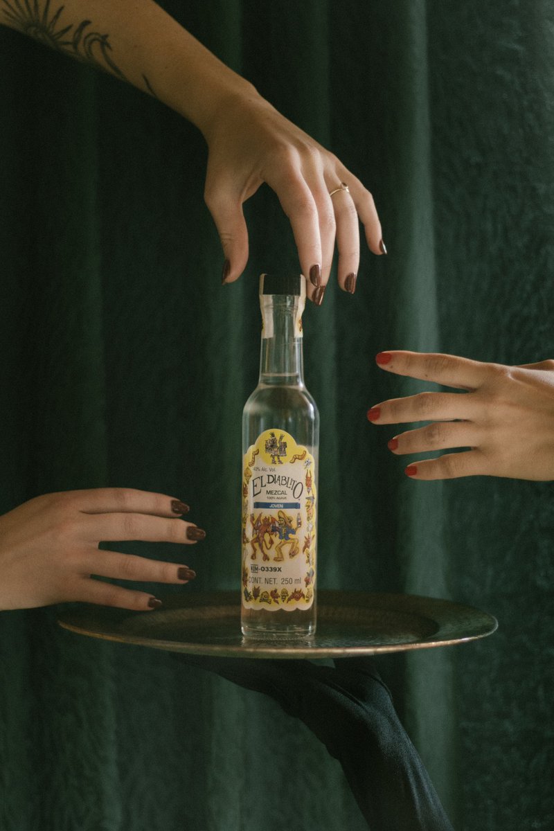 Anticipa tus compras navideñas y llévate 1 botella de 250 ml 🎁👺🎄
#christmas #navidad #gift #holiday #christmastime #diciembre  #lfl #potd #christmasseason #navidad2023 #mezcal #mezcallovers #mezcalitos #gifts #giftideas #buy #buylocal #holidays #Monday #MondayMotivaton