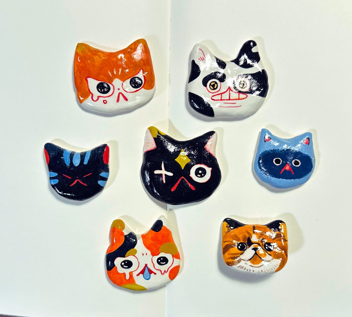 Clay cat pins!! 🐈