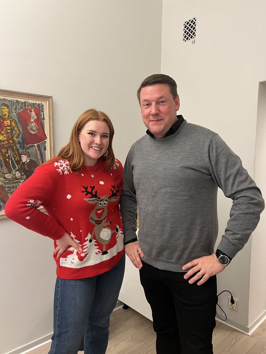 Dag 4 Tobias må vara partisekreterare men jag är partysekreterare för Festerbotten🫡