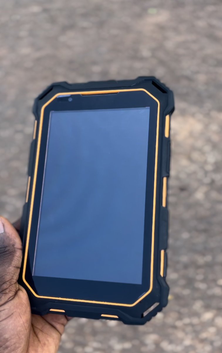 MichaelLRb1's tweet photo. @ChrisExcel102 Super strong rugged tablet for sale at very cool 😎 prices.  NB: they are new from box 📦.  You can use it personally or buy it for a kid. It’s super strong 💪 https://t.co/ZJUso6xP3P
