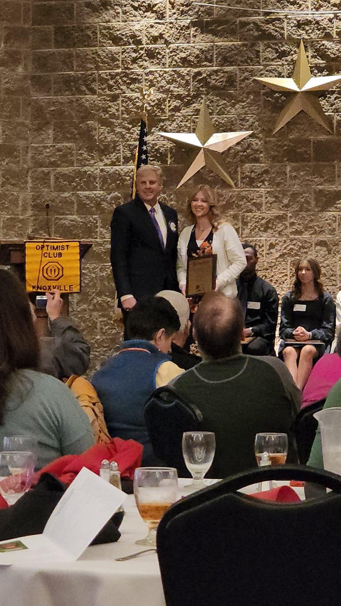 KarnsCounseling (@karnscounseling) on Twitter photo Huge congrats to Avery Hanson! She is the KHS recipient of the  Optimist Club’s Service to Humanity Award. Avery has spent countless hours serving in the community. We are so proud of how well she represents Karns! Huge congrats to Avery Hanson! She is the KHS recipient of the  Optimist Club’s Service to Humanity Award. Avery has spent countless hours serving in the community. We are so proud of how well she represents Karns!