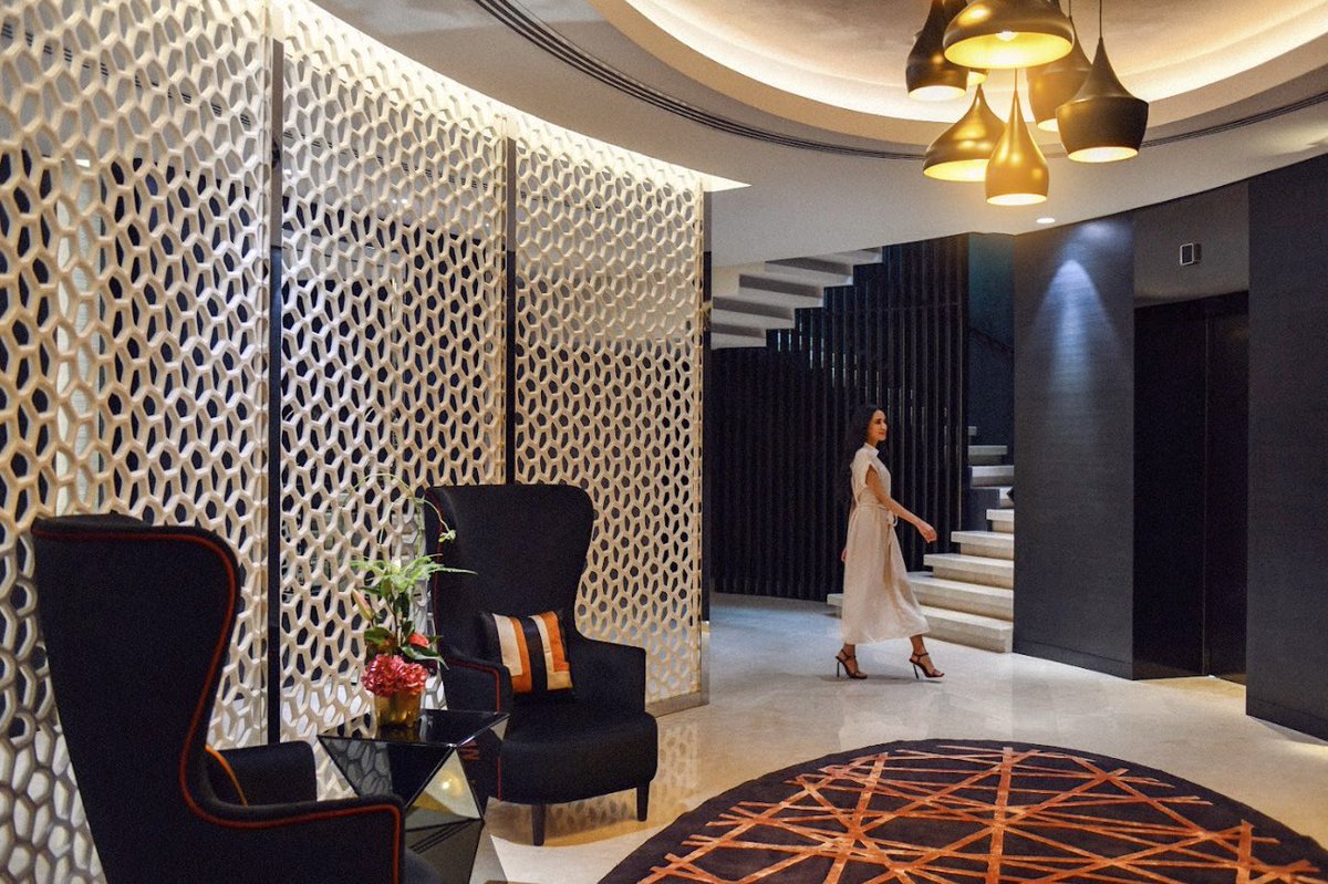 FairmontRiyadh's tweet image. Step into a realm of luxury and treasure every precious moment.

عالم ساحر من الرفاهية والفخامة تجدونه في كل جانب من أنحاء فيرمونت الرياض.

#FairmontRiyadh #StayIconic #FairmontMoments