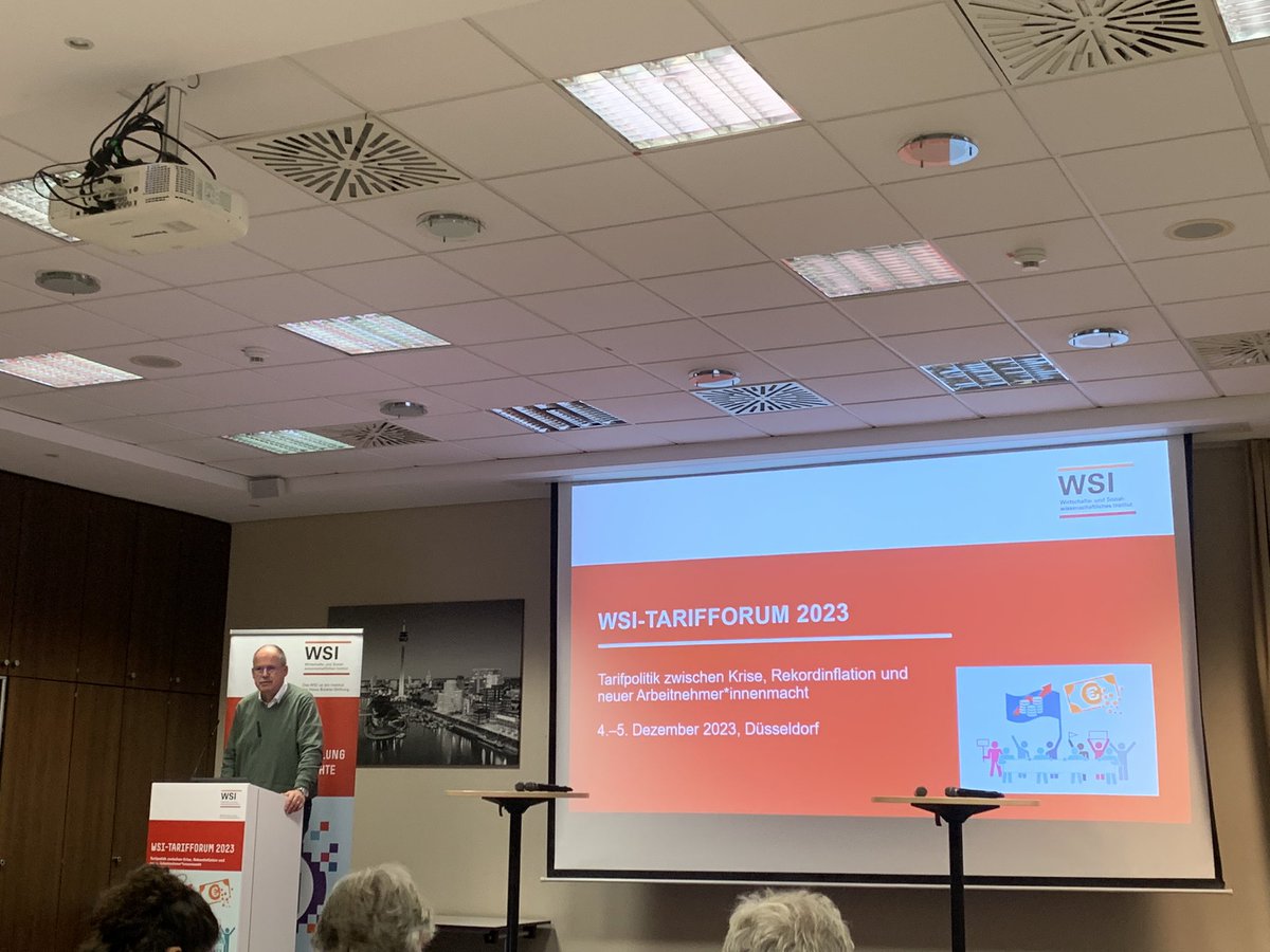 Stefan Körzell vom DGB erklärt auf dem WSI-Tarifforum 2023: „Das Bundestariftreuegesetz ist ein wichtiger Baustein zur Stärkung der Tarifbindung.“ Es müsse nun schnell auf den Weg gebracht werden. @SKoerzell @dgb_news @WSIInstitut #tarifwende @ThorstenSchult6 @ReinhBispinck