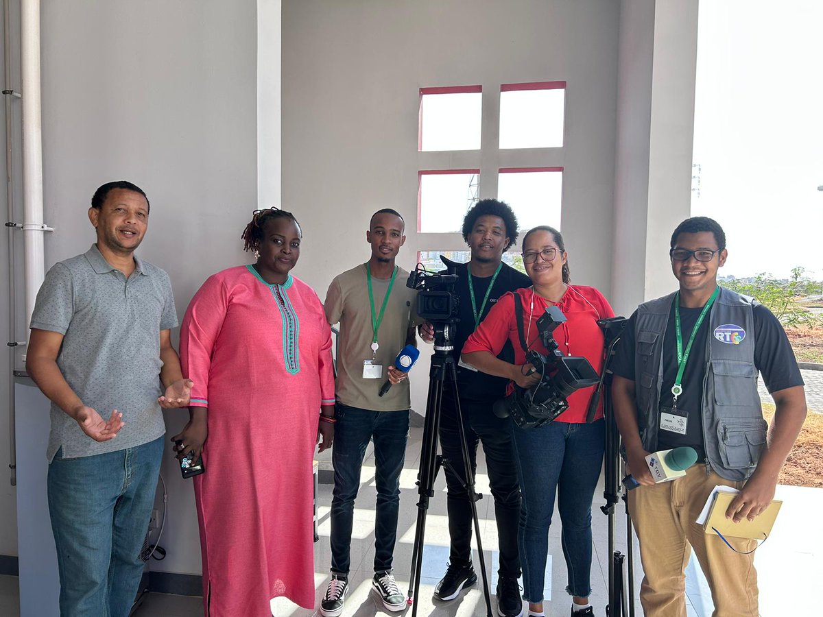 SWAC_OECD's tweet photo. 📸Quelques images de l'atelier médias à la veille de la 39ème réunion annuelle du @RPCA_network. Nous informons les journalistes et les professionnels des médias sur le déroulé de la réunion et ses attentes afin de renforcer leur contribution au rayonnement de l’évènement. https://t.co/05erErYHn3