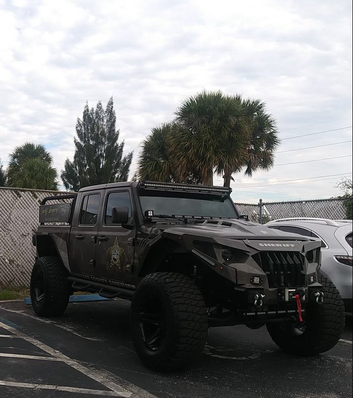 PoliticsBroward's tweet photo. It’s here @bsosherifftony personalized campaign vehicle has arrived, it’s parked at fleet in a disabled parking spot! 

📸 Look at this post on Facebook https://t.co/ilz6vc8cu4

@C38557143 @wsvn @nbc6 @WPLGLocal10 @SunSentinel @CBSMiami @MiamiHerald 
Feel free to SHARE! 🤡🎪 https://t.co/yDjxRVgLys