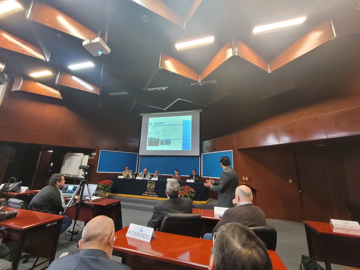 iquimicaunam's tweet photo. El Laboratorio de Modelos y Datos #LAMOD, proporciona infraestructura de supercómputo que es útil para realizar cálculos y modelar sistemas, así como analizar datos, en diversas ciencias, incluida la Química https://t.co/W8hZPyGtGz