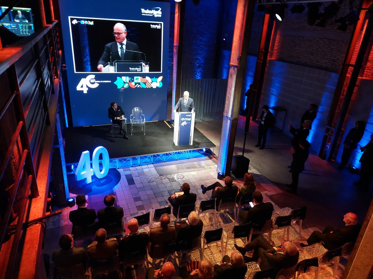Gli auguri del sindaco @gualtierieurope all'evento per i 40 anni di Thales Alenia Space a Roma. #40×40 #spaceforlife