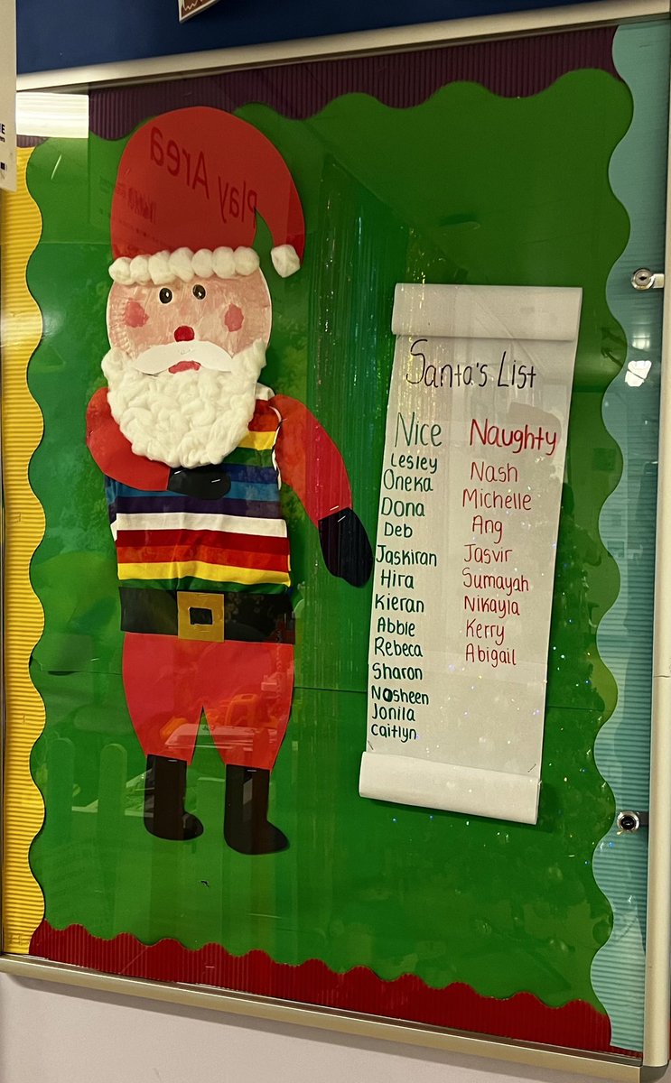 LGSWBH's tweet image. Christmas has arrived on Lyndon Ground 🌈🎅🏼🎄