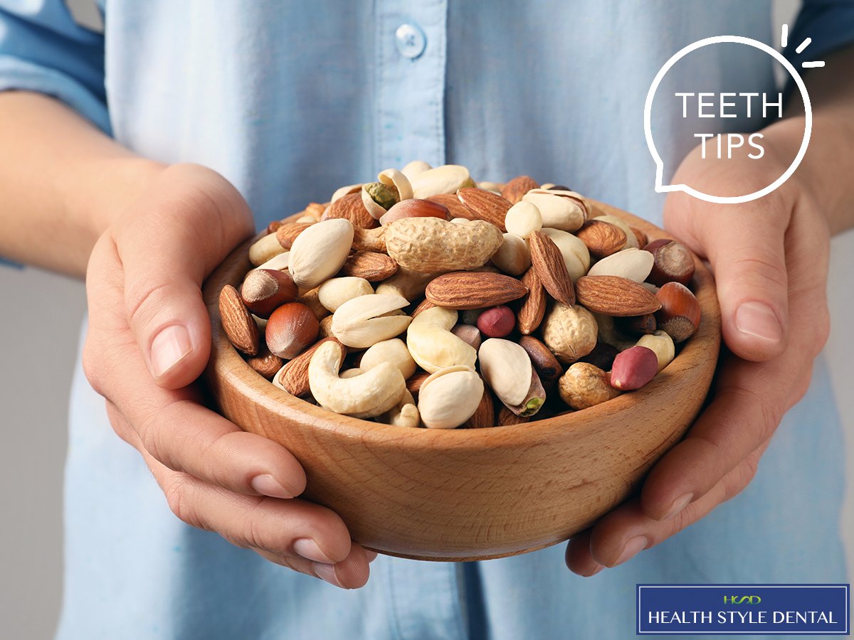 healthstylesk's tweet image. The hard surface of most nutshells can cause serious tooth and gum damage and may even crack teeth. Your safest bet? Shell nuts before snacking on them. Your dentist will thank you! #TeethTips 🥜