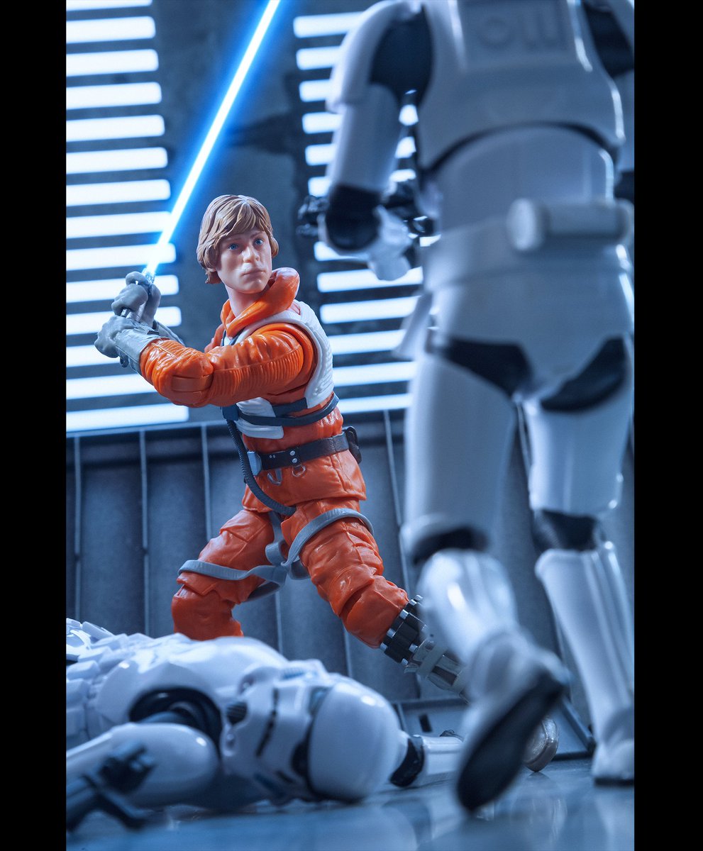 Against them all! #StarWars #StarWarsRebels #lukeskywalker #jedi #lightsaber #toyphotography #chile <a href="/starwars/">Star Wars</a> <a href="/StarWarsLA/">Star Wars</a> <a href="/lucasfilm/">Lucasfilm</a> <a href="/sw_holocron/">Star Wars Holocron</a> <a href="/Hasbro/">Hasbro</a>