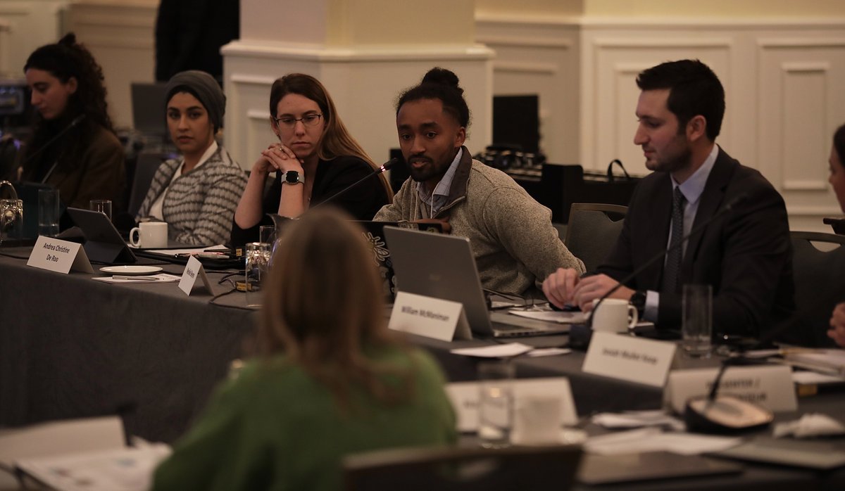 AAFC_Canada's tweet photo. #CdnAgYouth Council members held two days of meetings last week in Ottawa, and participated in roundtables with Minister MacAulay and Deputy Minister Beck to explore the future of the #CdnAg sector: https://t.co/SLm428Cpoe https://t.co/TkaKFxsEiI