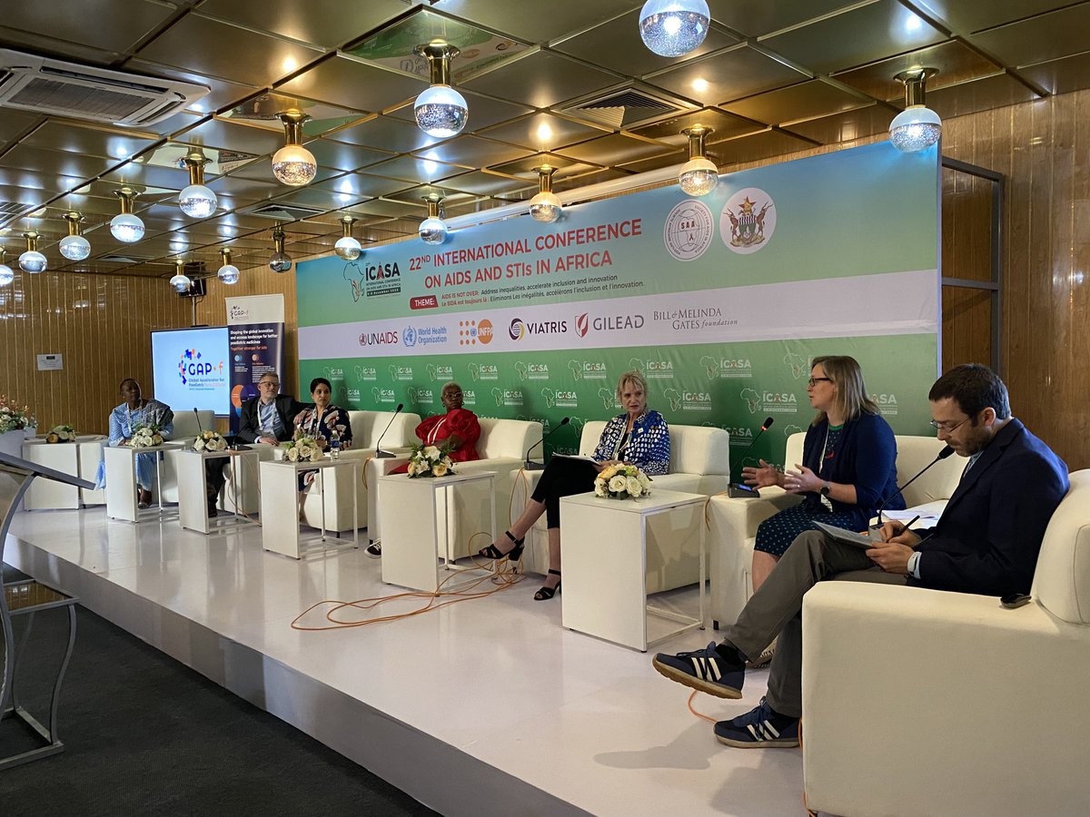 @EGPAF @CHAI_health @PEPFAR @WHO @AYARHEP_KENYA @MoHCCZim @Seb_Morin_GVA 🎙️.@helenmcdowell76 of @ViiVHC providing closing remarks at @GAP_f_Network / @MedsPatentPool #ICASA2023 session👇🏽

Many organisations and partners have been critical in enabling the most unprecedented quick 🚀rollout of paediatric #ARV that we've ever seen. 🫱🏾‍🫲🏽The power of