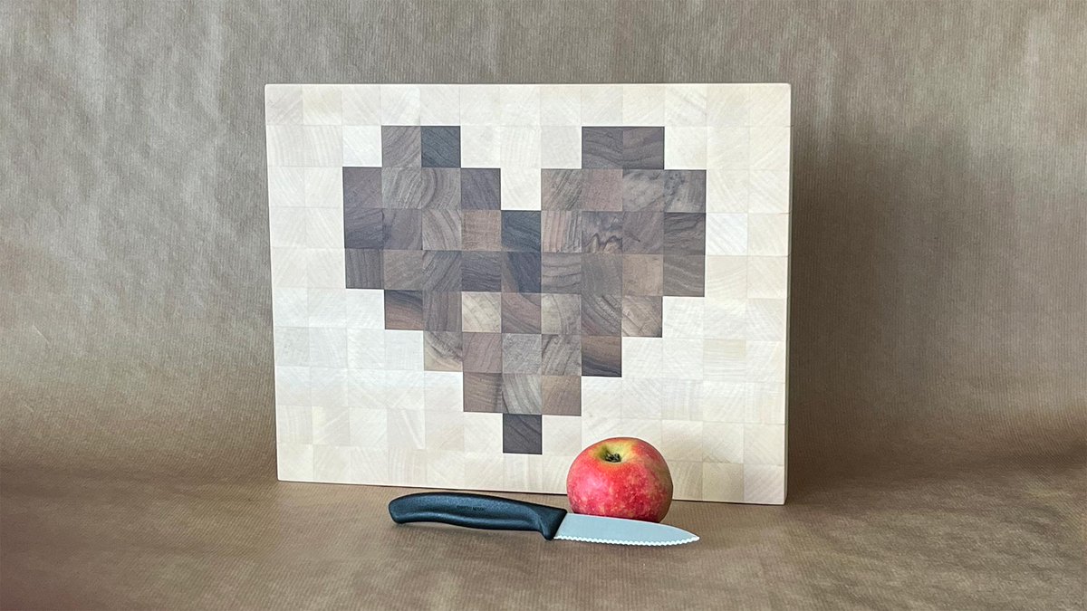 Stell dir vor, Weihnachten stehtvor der Tür und es gibt noch einpaar letzte Bitboard-Küchenbretter 🙃 Jetzt auf bitboard.ch 🤖
#bitboard #pixelart #küchenbrett