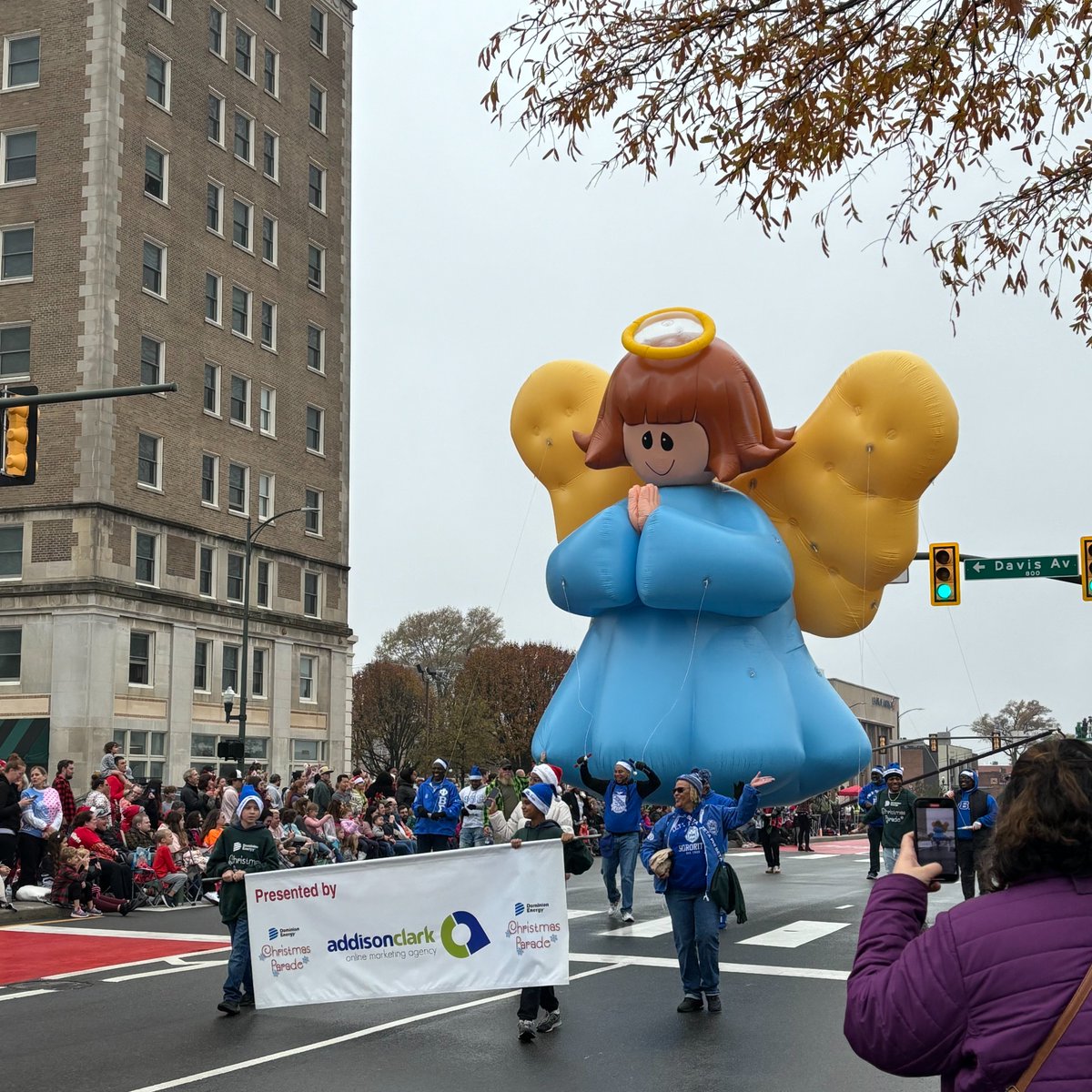 Our team had a jolly good time getting into the holiday spirit at the Dominion Energy Christmas Parade! We are proud to be an ongoing sponsor of this Richmond holiday tradition.

Did you spot our float this past weekend? 👼

#marketingagency #rva #digitalmarketing #christmas