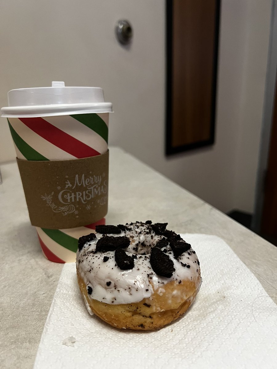 A special pick me up from <a href="/_TimLivingston/">Tim Livingston, Ed.S</a> <a href="/Linette_Lara/">Linette Lara</a> Thank you for the treat! It’s DONUTlicious 🍩<a href="/ReynoldsElem/">Reynolds Elementary</a>