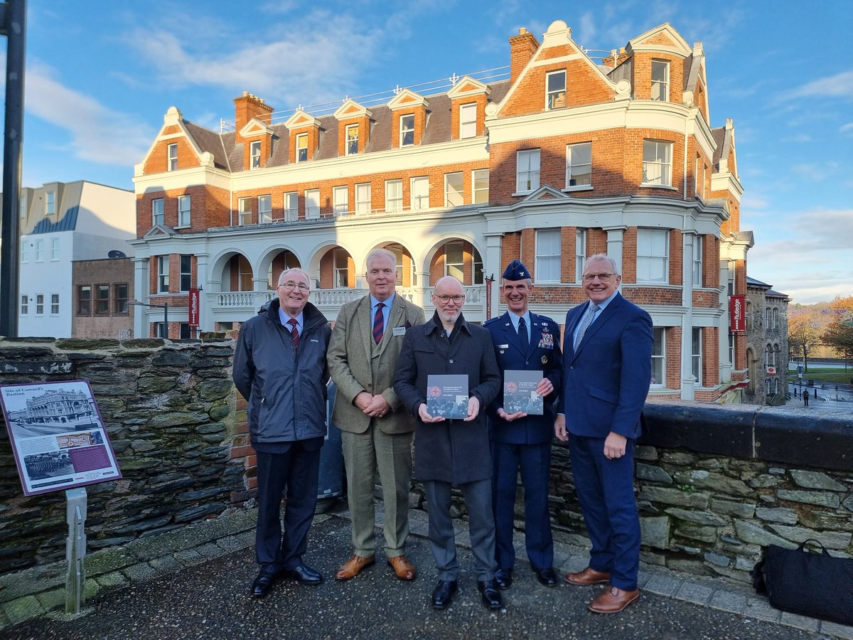 Lord Lieutemant Mr Ian Crowe MBE attended a book launch highlighting the second World War American Red Cross presence in Londonderry. A very interesting read by author Clive Moore @CliveMoore869 @NIWarMemorial @USAinNI