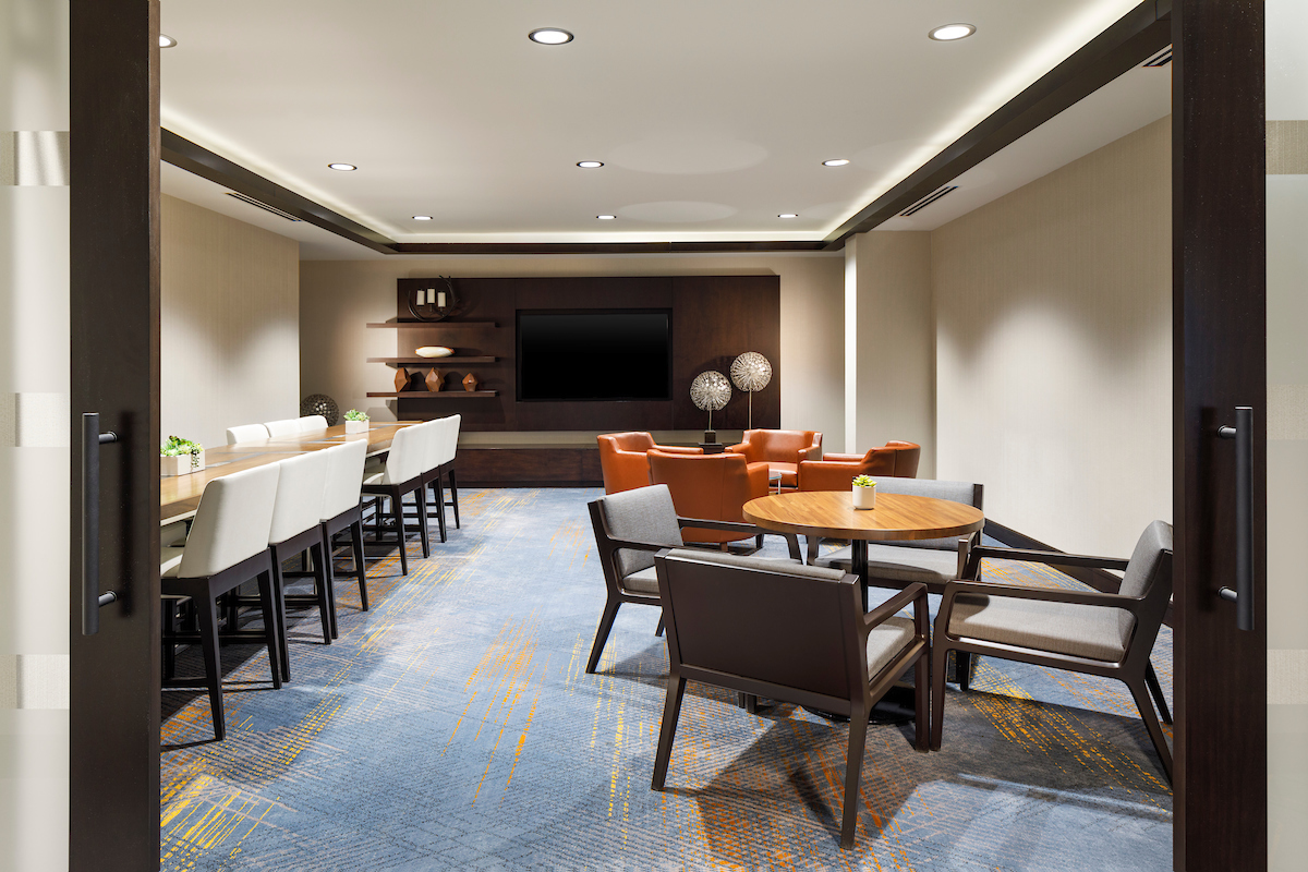 CourtyardMPLS's tweet photo. After exploring Minneapolis, let Courtyard be your space to relax, reset, and recharge. https://t.co/erPTC1DeAi