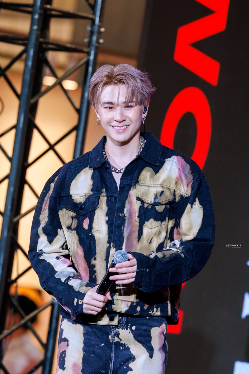 heyjackie3's tweet photo. ยิ้มเผื่อแผ่ความสดใสให้คนทั้งโลก😁

#JackieJackrin 
#EMDISTRICTCALLINGTHEWORLD 
#EMDISTRICT #EMSPHERE
#TRINITY_TNT https://t.co/jath6k8MoH