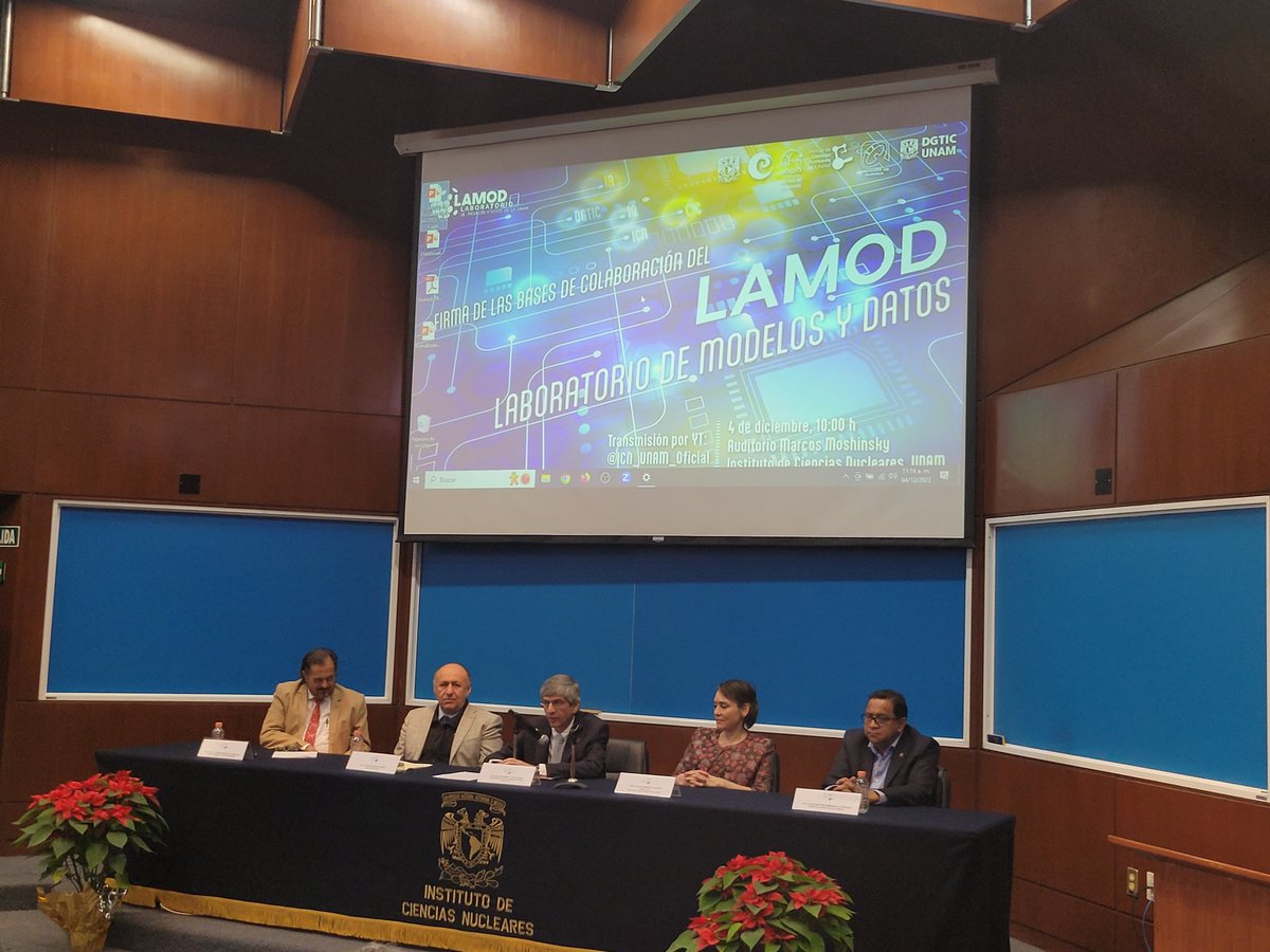 iquimicaunam's tweet photo. @icnunam @LuisDemetrio_M En #LAMOD, la colaboración de @UNAMdigital es central, así como de la Coordinación de la Investigación Científica, por lo que para concluir las presentaciones antes de la firma oficial, el Dr. William Lee, Coordinador, comenta sobre el desarrollo de este proyecto https://t.co/BC5gCCyzAL