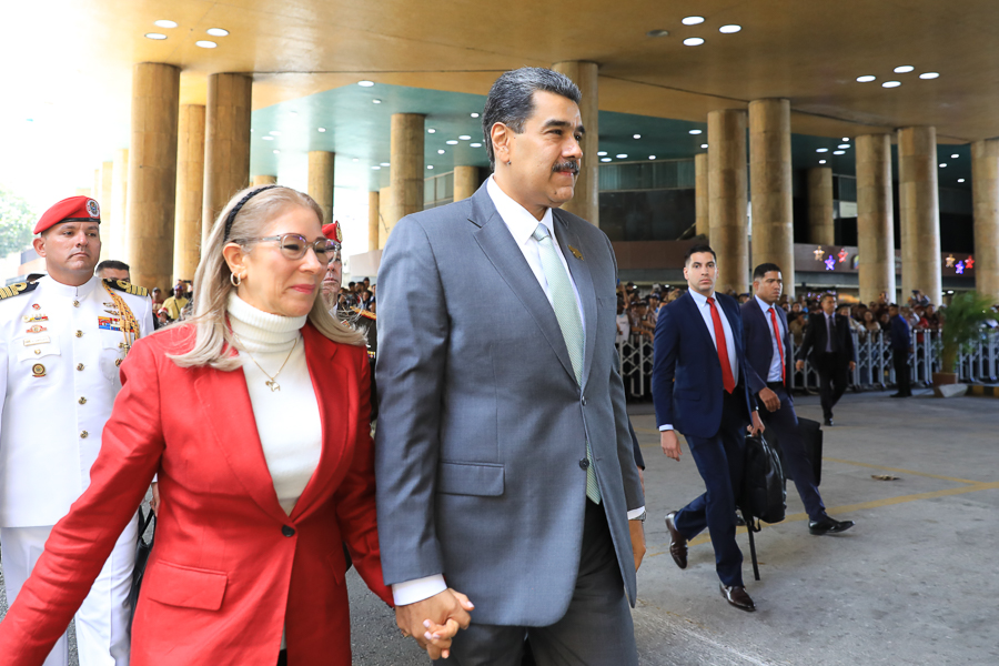 #EnVivo 📹| “Solo Venezuela tiene el record mundial de elecciones y de consultas en el mundo entero. Treinta elecciones democráticas en 24 años”, destacó el jefe de Estado @NicolasMAduro