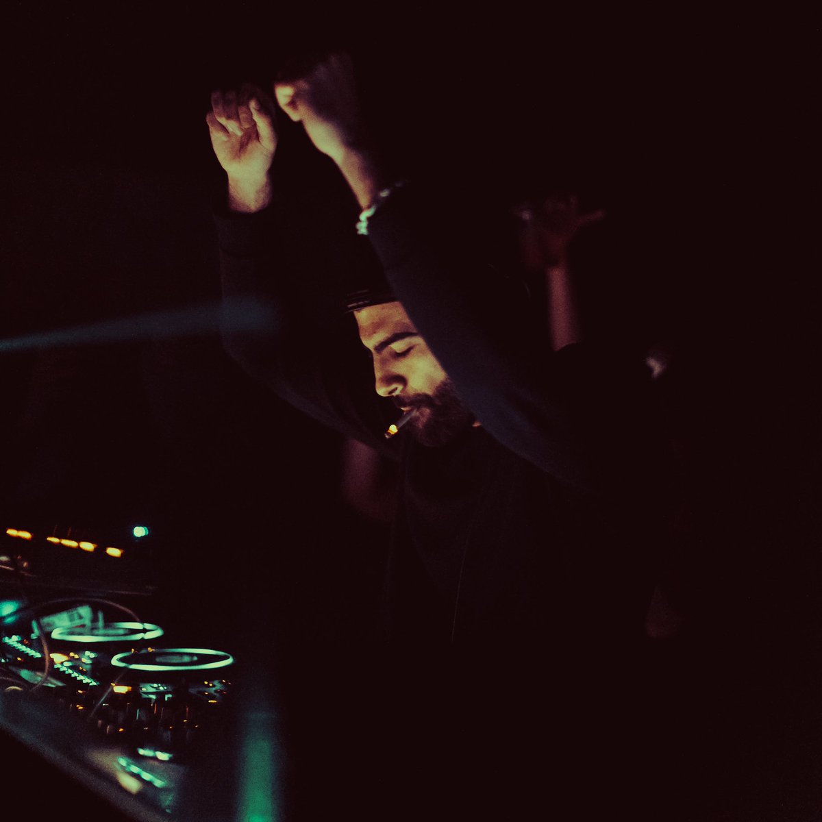 Master class from <a href="/NotChasewest/">CHASEWEST</a> this past weekend - can confirm he’s just as good at DJ’ing as he is tweeting