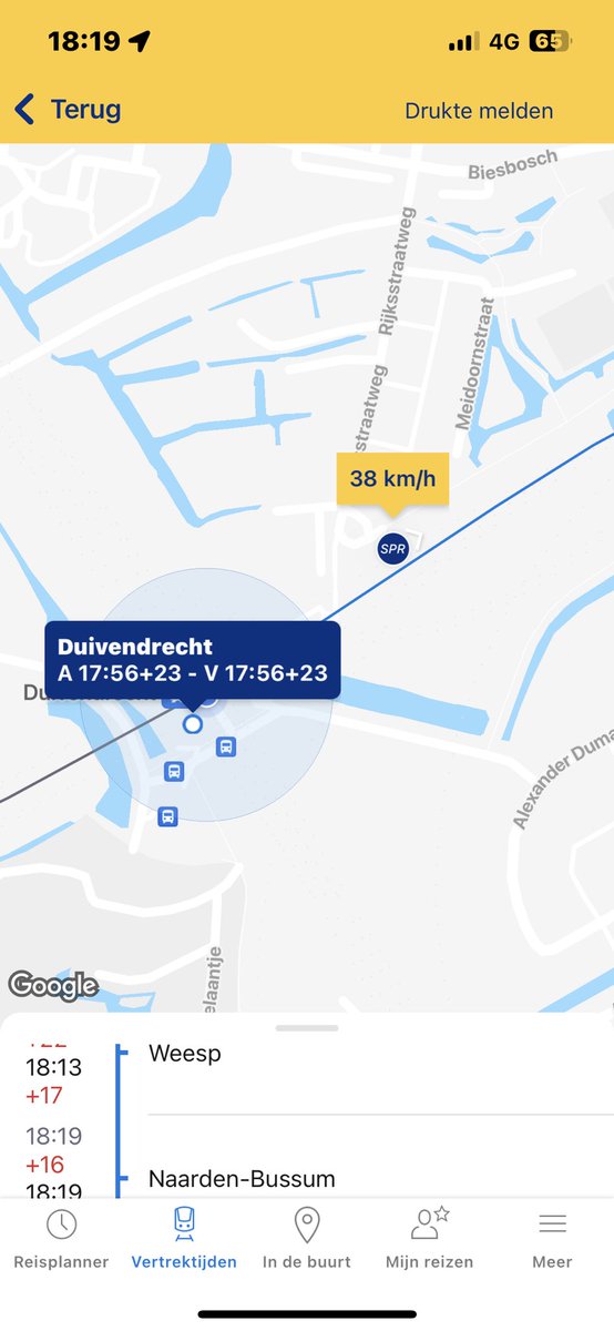 Ik sta hier al 40 minuten. Mijn trein is zojuist weggereden van een ander spoor zonder dit te vermelden… via de zoekfunctie zie ik dat hij weg is gereden.. wajoooo