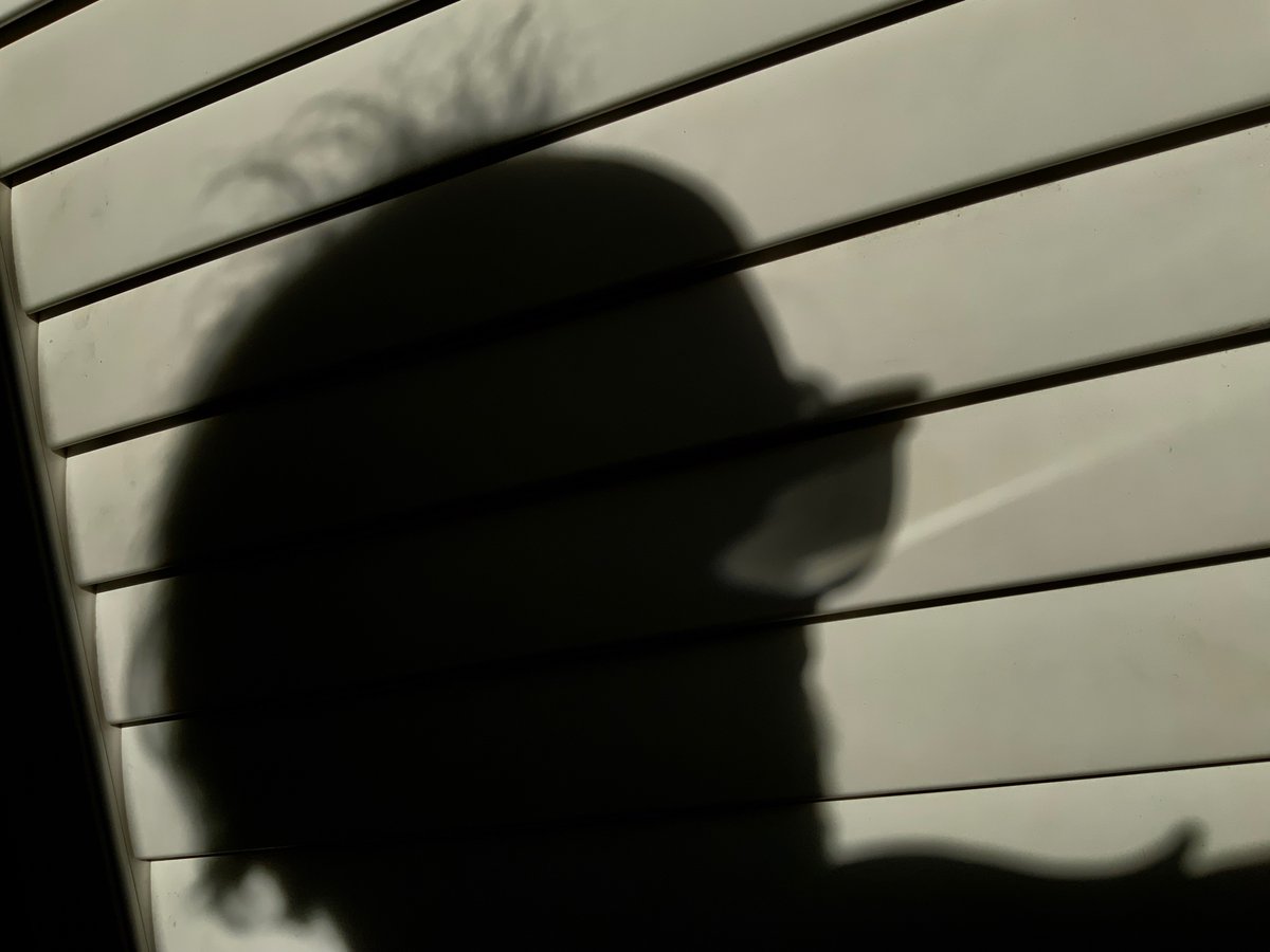 A man who lived at The Austin State Hospital when I worked there years ago told me that he could shoot lasers out of his eyes. I didn't ask him to elaborate.
Stepping through the patio door today, the sun caught my glasses just so.  What do you know. Lasers.