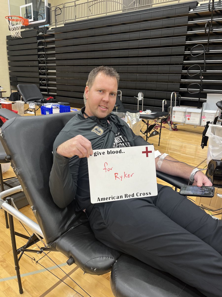 JenniferLewis71's tweet photo. Here’s why we give!  Thank you for being someone’s hero! ⁦@GlenwoodRams⁩ https://t.co/qVGWa7uUrU