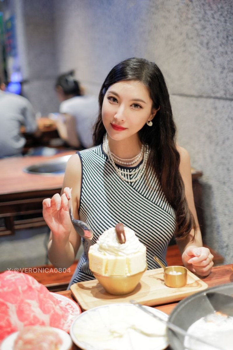 小猫咪 VERONICA0804 tweet media