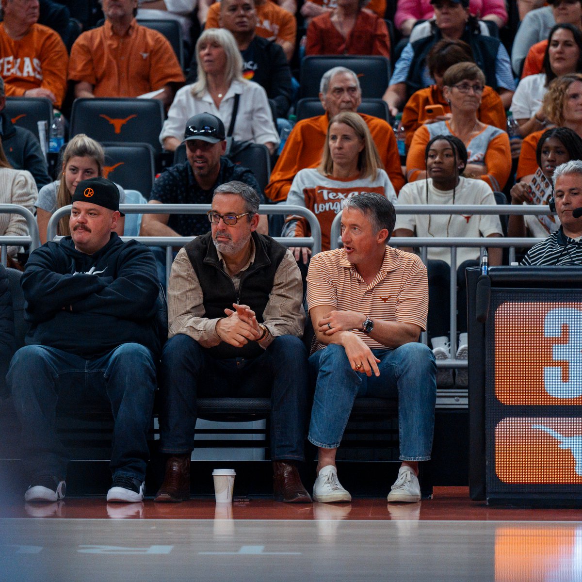 Texas supporting Texas 🤘 #HookEm