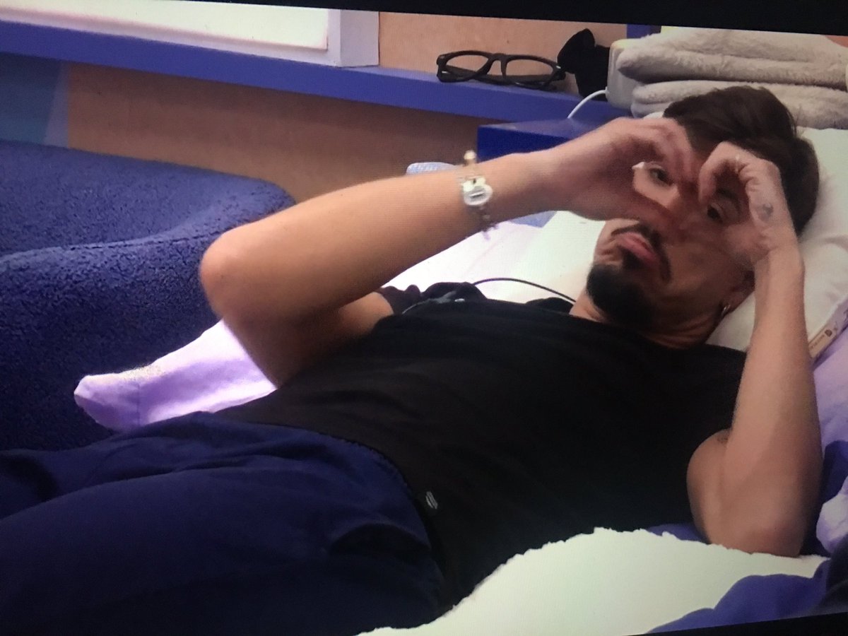 MARIATRIFULCAS_'s tweet image. @jessica_bueno90 te echa de menos,ojalá pudieras mandarle una señal  @ghoficial 🙏🏻🙏🏻
#GHVIP04D