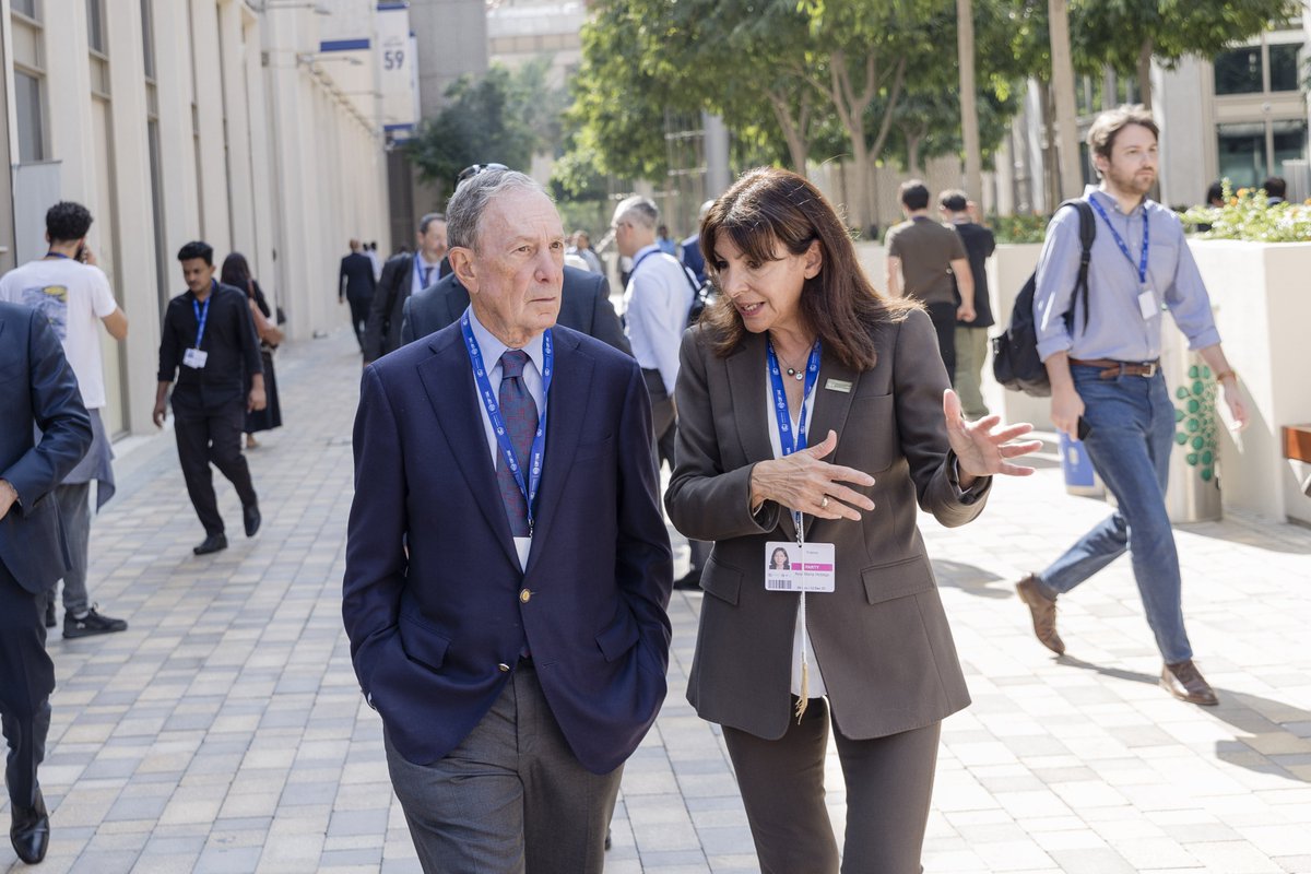 In 2015 Paris Mayor Anne Hidalgo & I brought mayors together on the sidelines of COP to elevate local climate action. This week, mayors are center stage at @COP28_UAE showing how to cut emissions, expand collaborations, & meet our climate goals. Mayors like her are on the