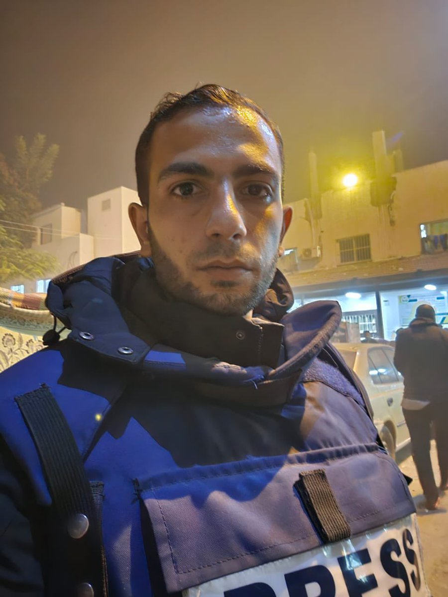 AnasAlSharif0's tweet photo. حصار  عشناه في المستشفى الإندونيسي 
الآن محاصرين داخل مستشفى كمال عدوان
التغطية مستمرة والله غالب https://t.co/QPmFroNg2D