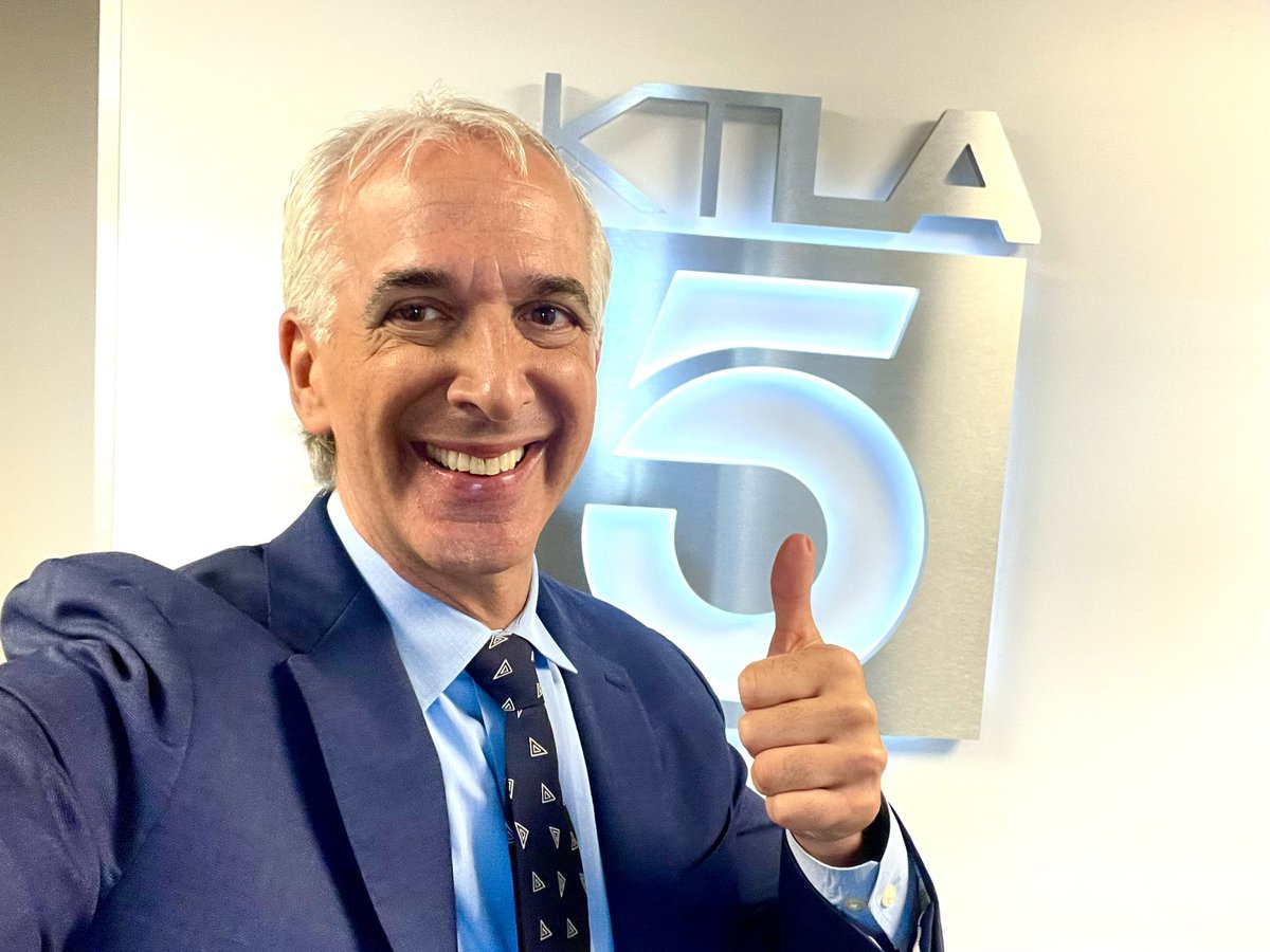 Doing some fun pretapes at KTLA-TV that will air later this month: My TOP 5 FAVORITE CHRISTMAS MOVIES for the WHOLE FAMILY, and my TOP 5 FAVORITE MOVIES of 2023! What could be on these lists??