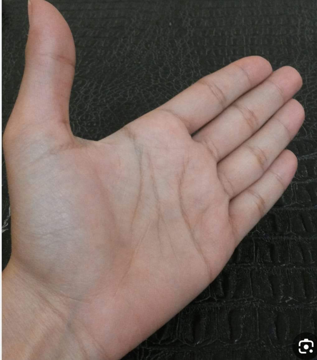 لي أيام وأنا أريد أن اعرف كيف توصلو العرب إلى  وضع الحروف الأبجدية كتابياً
مثلا حرف الألف تم كتابته بهاذا الشكل  أ
لماذا كتبوه بالشكل هذا ( أ )
هل يعني هذا انه يرمز لشيئ" ما ؟ نعم
أذاً  الى ماذا يرمز 
اذا قلنا حرف گ
هل صحيح كما سمعت انها ترمز ل (كف )
ولذالك تم كتابتها على شكل كف