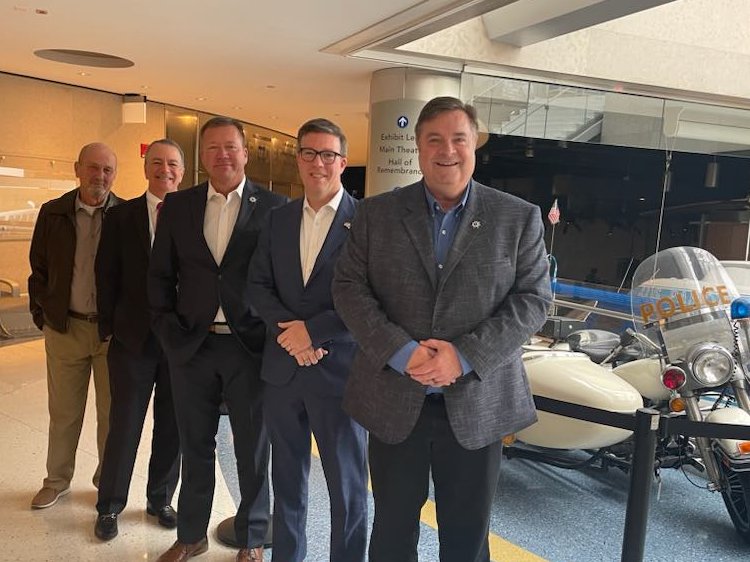 PORACalifornia's tweet photo. Great meeting with @NLEOMF this morning, where we discussed shared priorities and areas of collaboration, including public education and officer recruitment and retention. @NLEMuseum always worth a visit! #PORACinDC https://t.co/2XotjHvGsJ